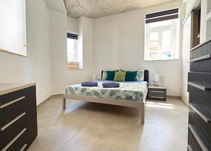 Stylish Entire - 2min From The Seafront