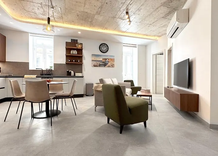 Stylish Entire - 2min From The Seafront Lägenhet Gzira