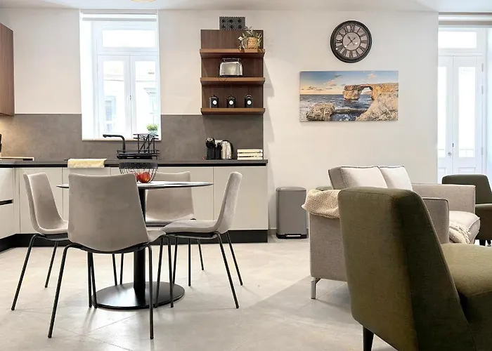 Stylish Entire - 2min From The Seafront Apartamento *